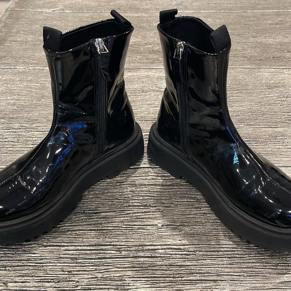 Zara Black Patent Leather Ankle Boots Size 36 - Picture 5 of 8